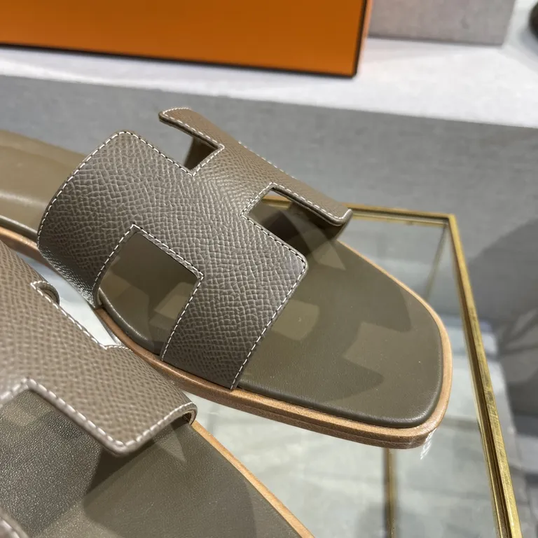 Hermes Shoe 